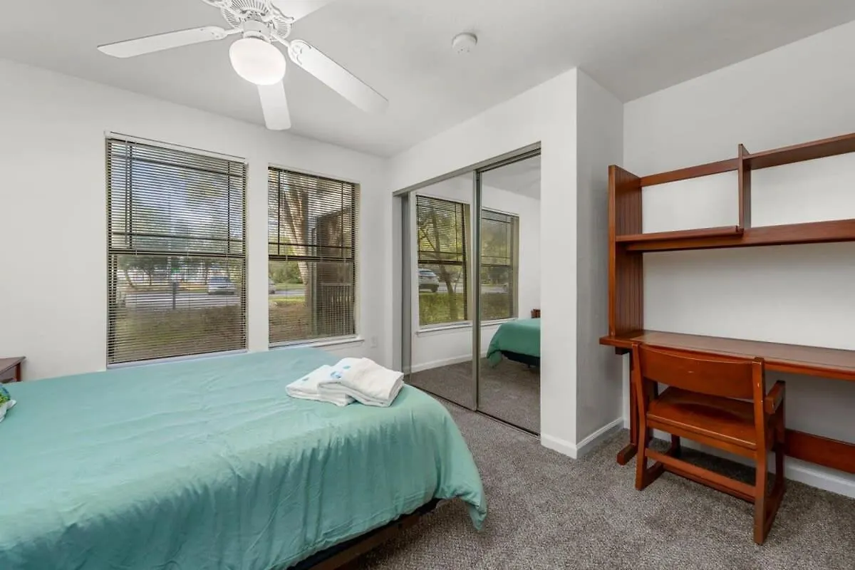 Long Term Stays Allowed Pet Friendly & Pool Tampa