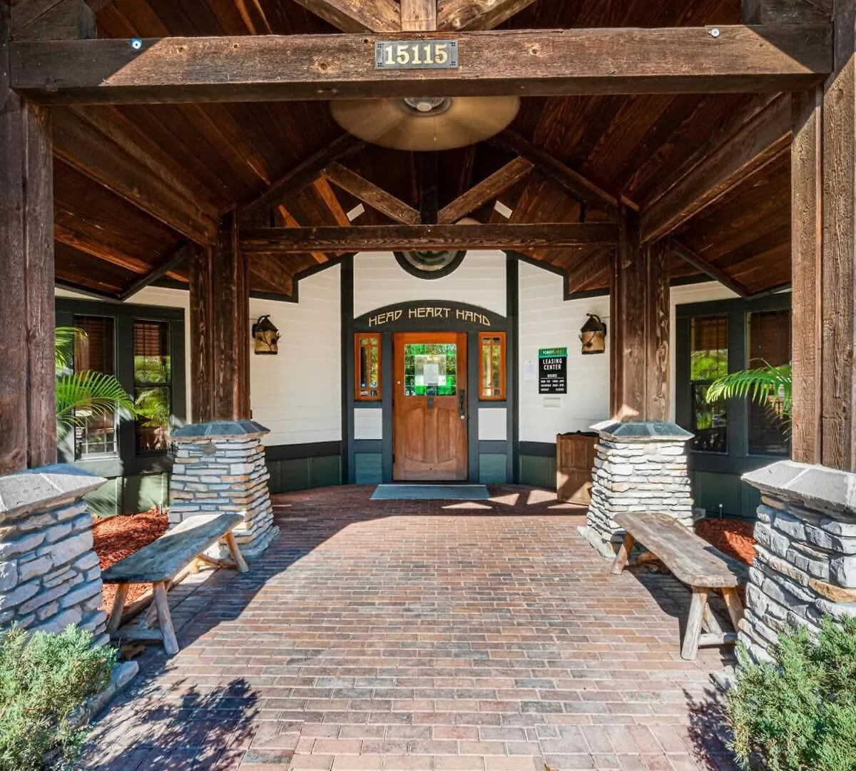 Long Term Stays Allowed Pet Friendly & Pool Tampa